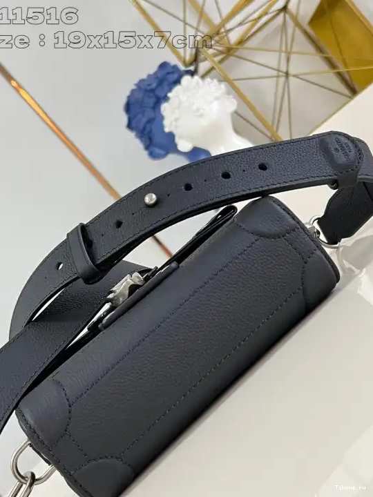Affordable VUITTON Soul LOUIS Trunk-19*15*7CM 0505